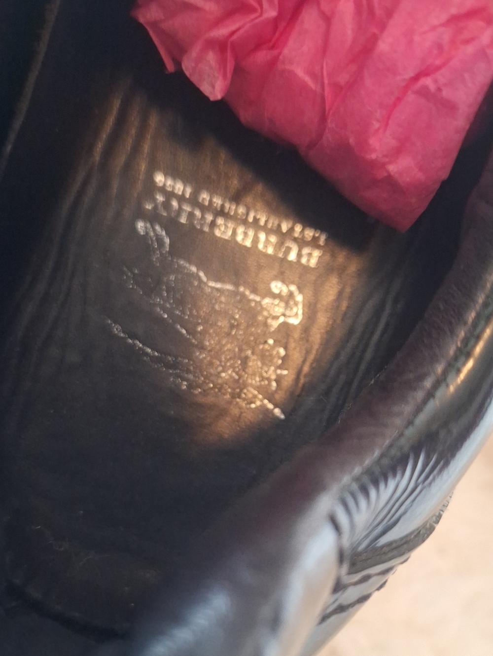 Burberry Black Quilted Patent Lace-Up Sneasks Size 40 - Picture 6 of 7